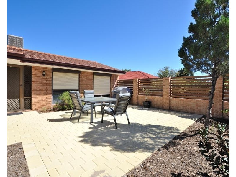 8 Kenton Way, Rockingham WA 6168