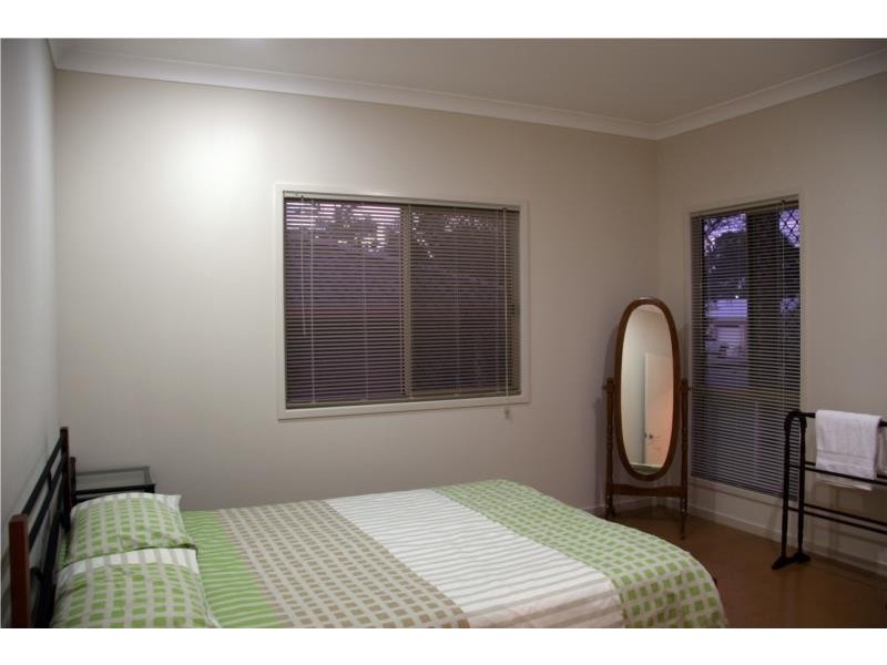 16 Kurana Street, Rainbow Beach QLD 4581