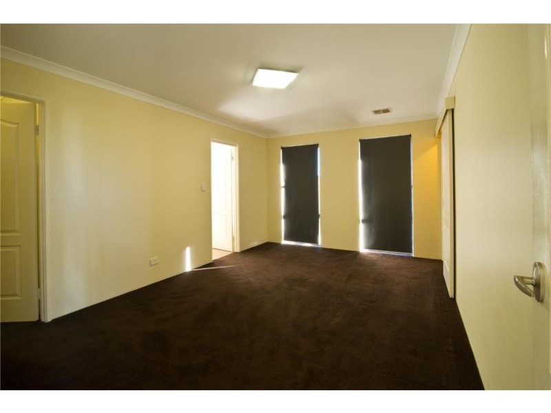 21 Blackford Turn, Success WA 6164