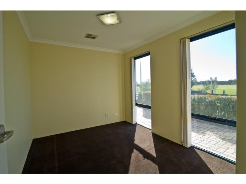 21 Blackford Turn, Success WA 6164