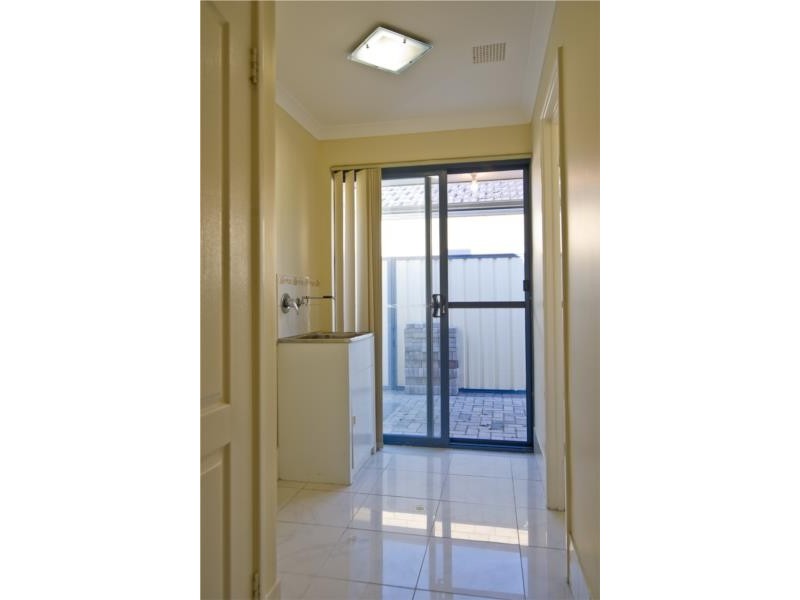 21 Blackford Turn, Success WA 6164
