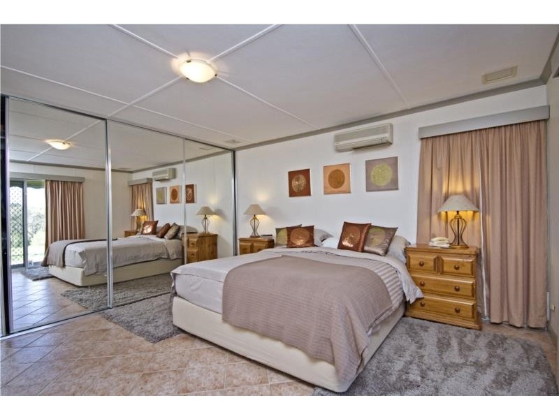 93 Holmes Road, Munster WA 6166