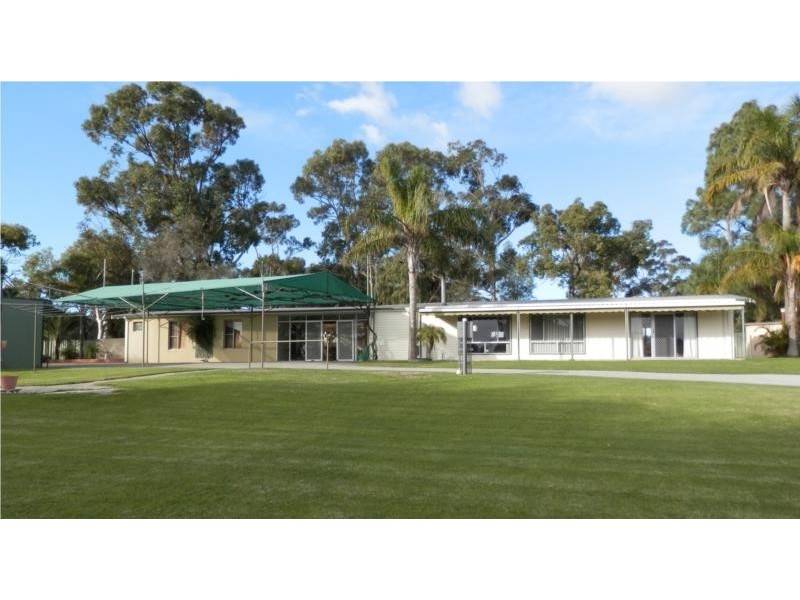 93 Holmes Road, Munster WA 6166