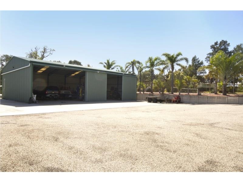 93 Holmes Road, Munster WA 6166