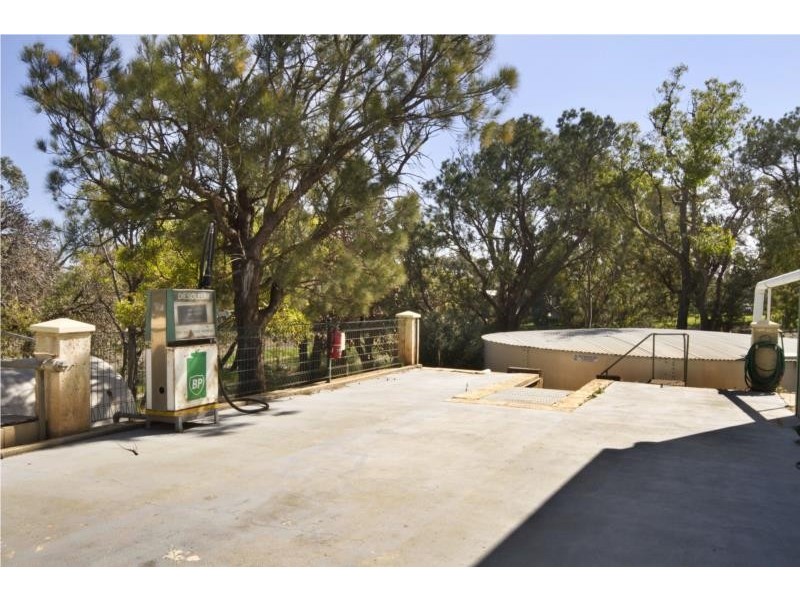 93 Holmes Road, Munster WA 6166