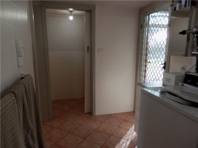 93 Holmes Road, Munster WA 6166