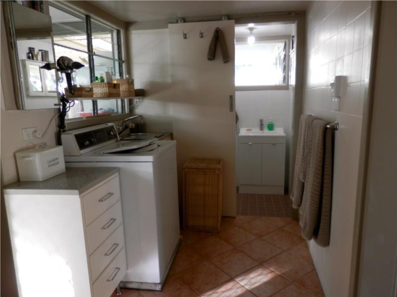 93 Holmes Road, Munster WA 6166