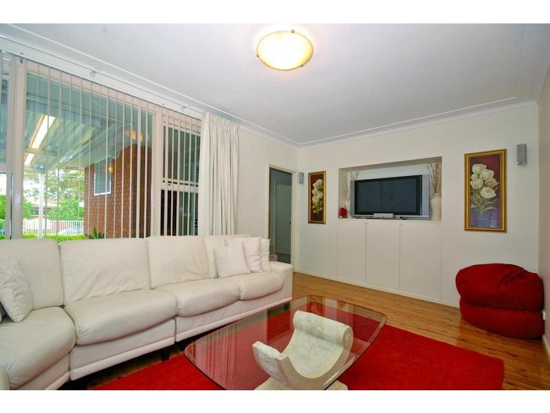 10 Stevens Av, Miranda NSW 2228