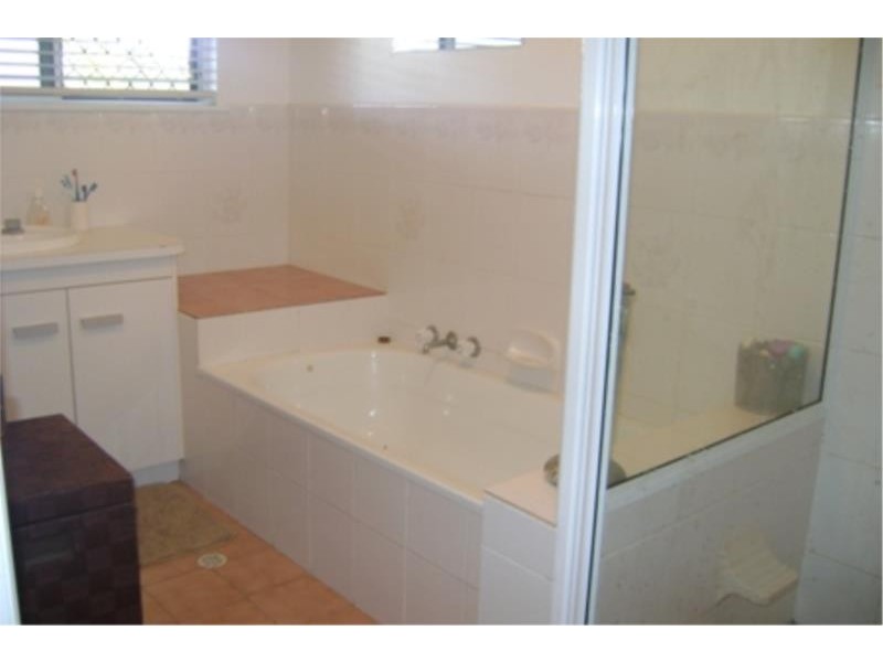 21 Applin Place, Tannum Sands QLD 4680