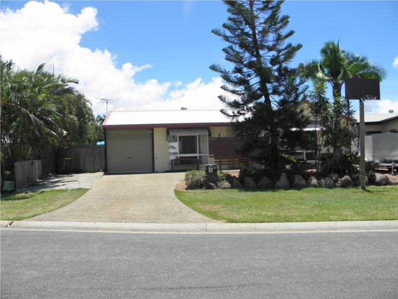 18 Shell Close, Kewarra Beach QLD 4879