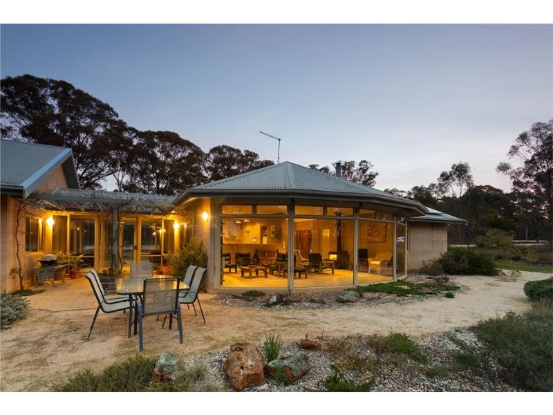 393 Sinclairs Lane, Muckleford VIC 3451