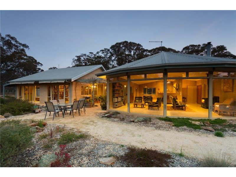 393 Sinclairs Lane, Muckleford VIC 3451