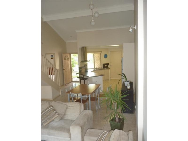 14/264 Oxley Drive, Coombabah QLD 4216