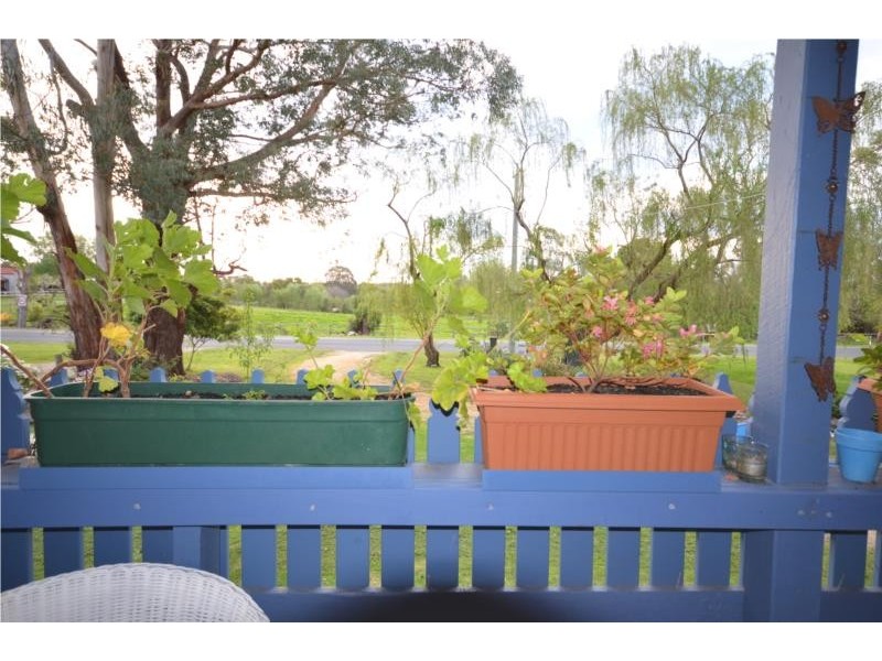 18 Davis Street, Nyora VIC 3987