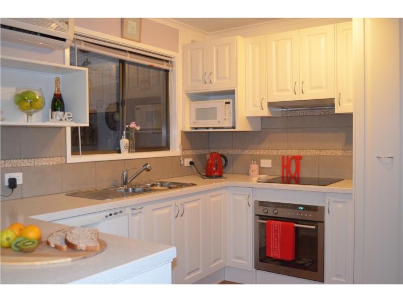 18 Davis Street, Nyora VIC 3987