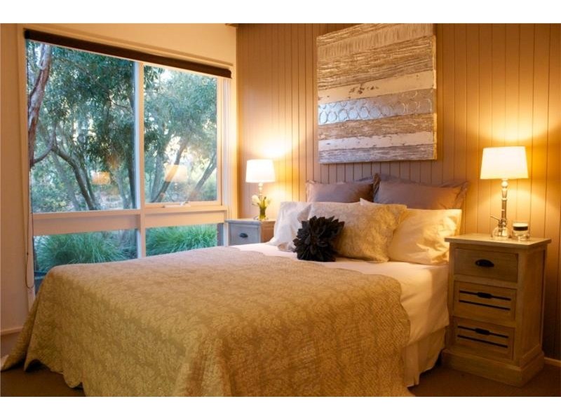 16 Parkhaven Drive, Heathmont VIC 3135