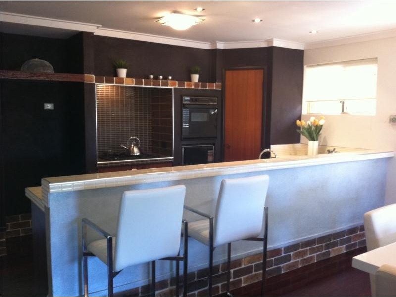 301 Summerlakes Parade, Ballajura WA 6066