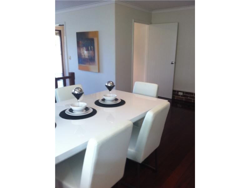 301 Summerlakes Parade, Ballajura WA 6066