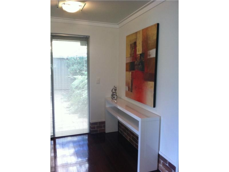 301 Summerlakes Parade, Ballajura WA 6066