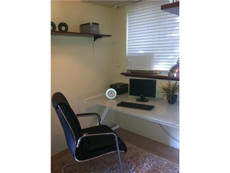 301 Summerlakes Parade, Ballajura WA 6066