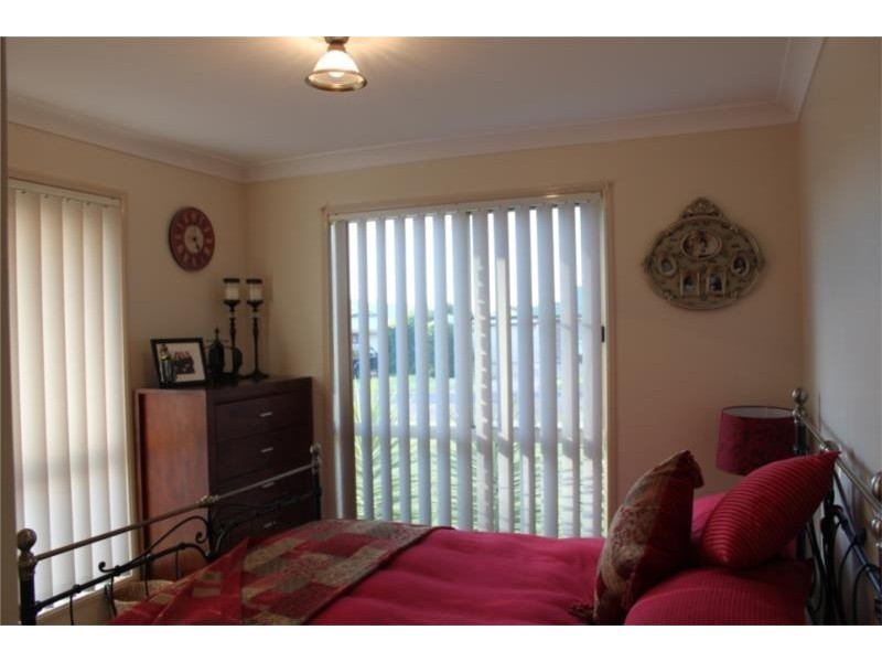 6 Alroe Ct, Kearneys Spring QLD 4350