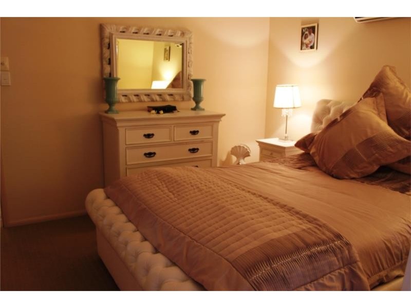 6 Alroe Ct, Kearneys Spring QLD 4350