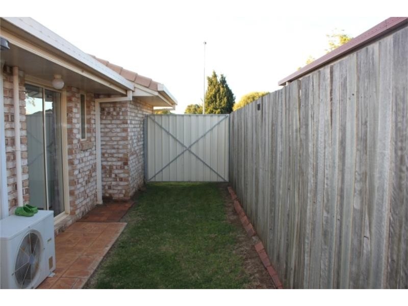 6 Alroe Ct, Kearneys Spring QLD 4350