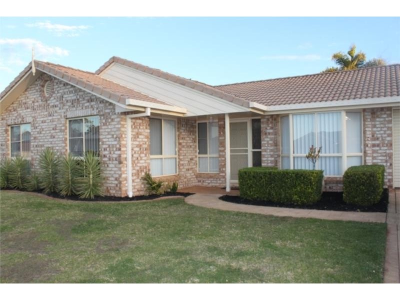 6 Alroe Ct, Kearneys Spring QLD 4350