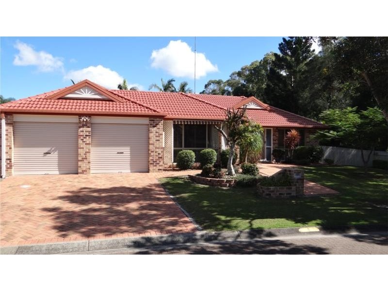 4 Chelsea Place, Robina QLD 4226