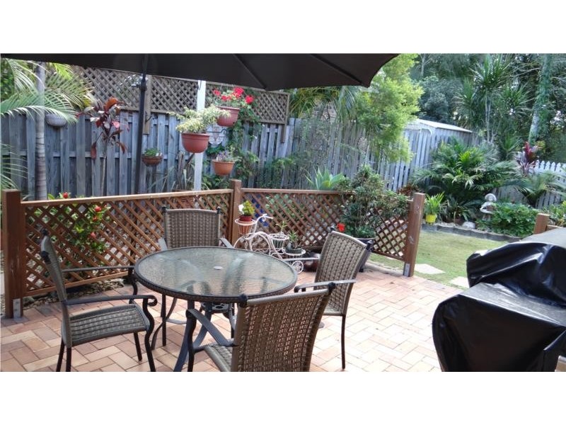 4 Chelsea Place, Robina QLD 4226