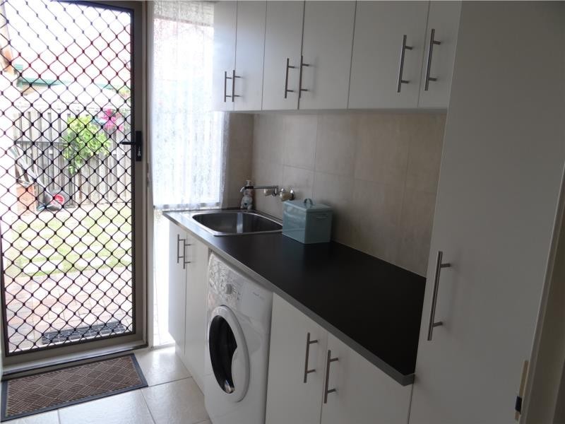 4 Chelsea Place, Robina QLD 4226