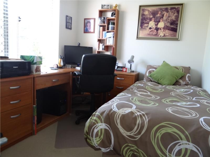 4 Chelsea Place, Robina QLD 4226