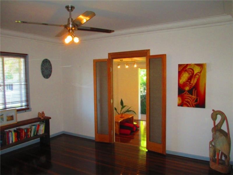 5 Bournewood Street, Brighton QLD 4017