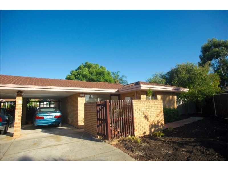 26b Pinewood Green, Mirrabooka WA 6061