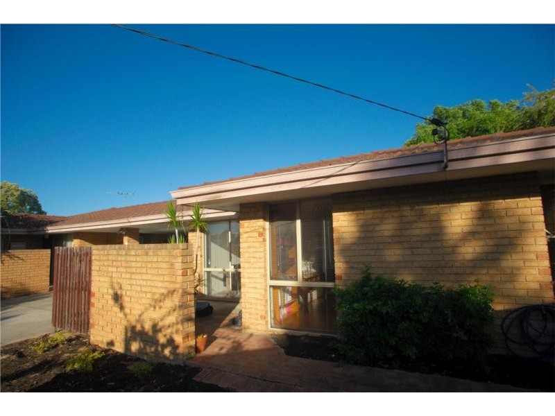26b Pinewood Green, Mirrabooka WA 6061