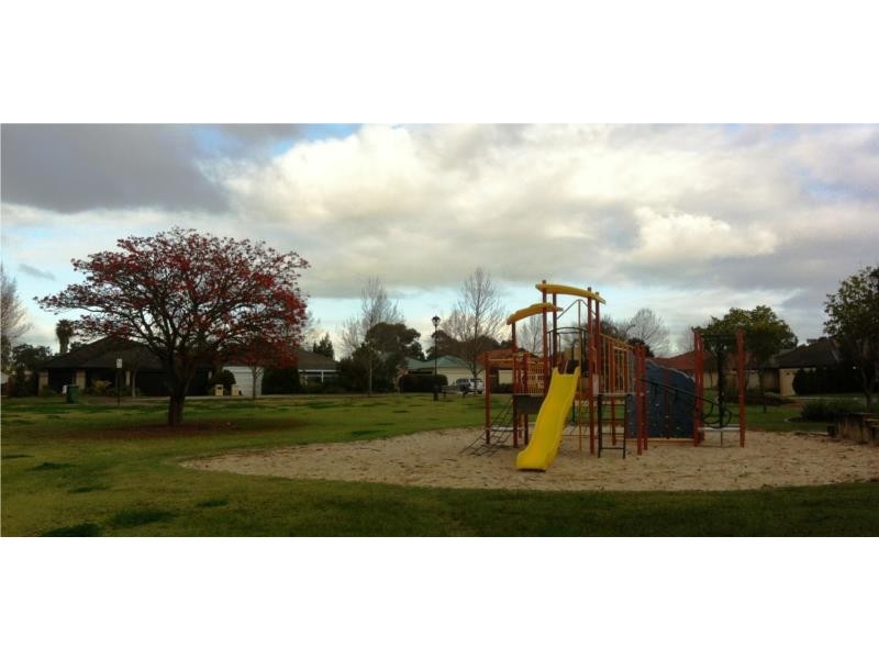 70 Grand Parade, Redcliffe WA 6104