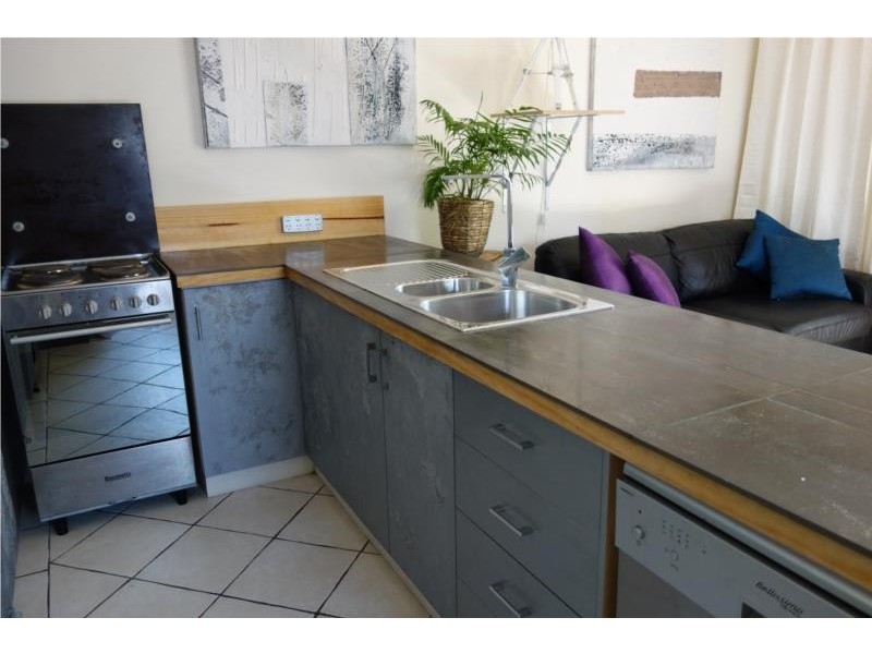 1/28 Oliva Street, Palm Cove QLD 4879