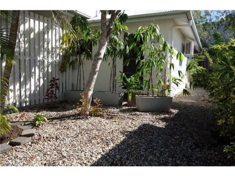 1/28 Oliva Street, Palm Cove QLD 4879