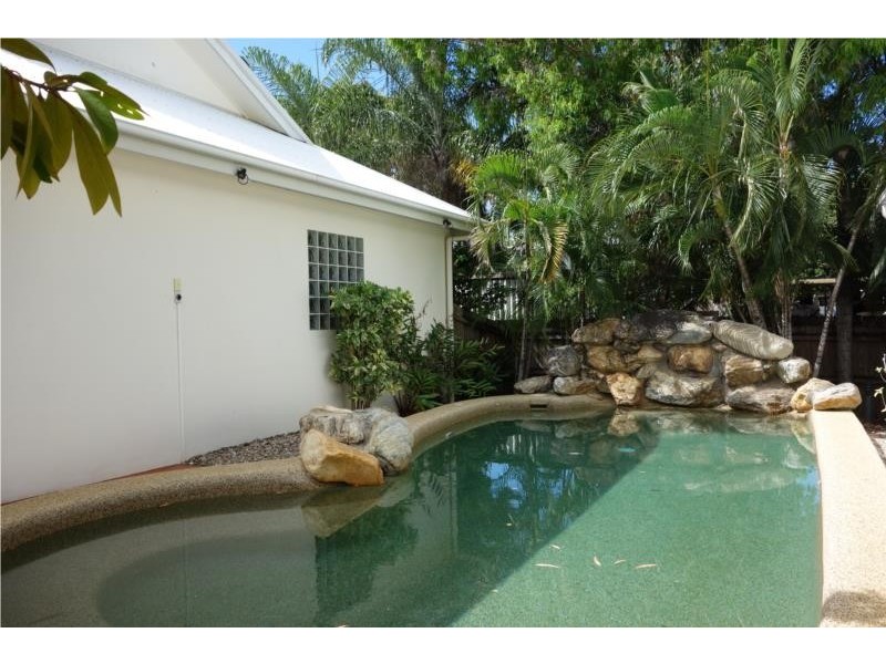 1/28 Oliva Street, Palm Cove QLD 4879