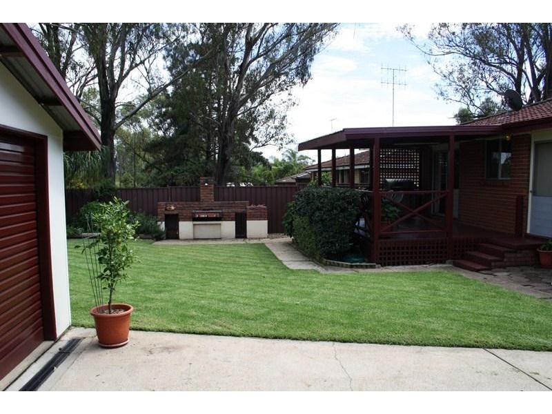 64 Timaru Grove, South Penrith NSW 2750