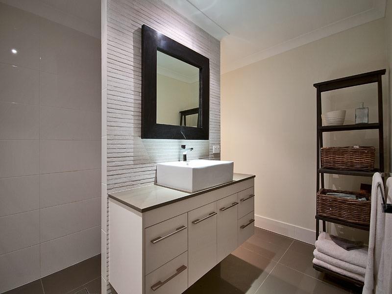 59 Barrier Reef Drive, Mermaid Waters QLD 4218