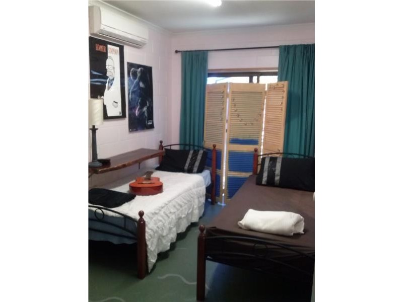 18 Shell Close, Kewarra Beach QLD 4879