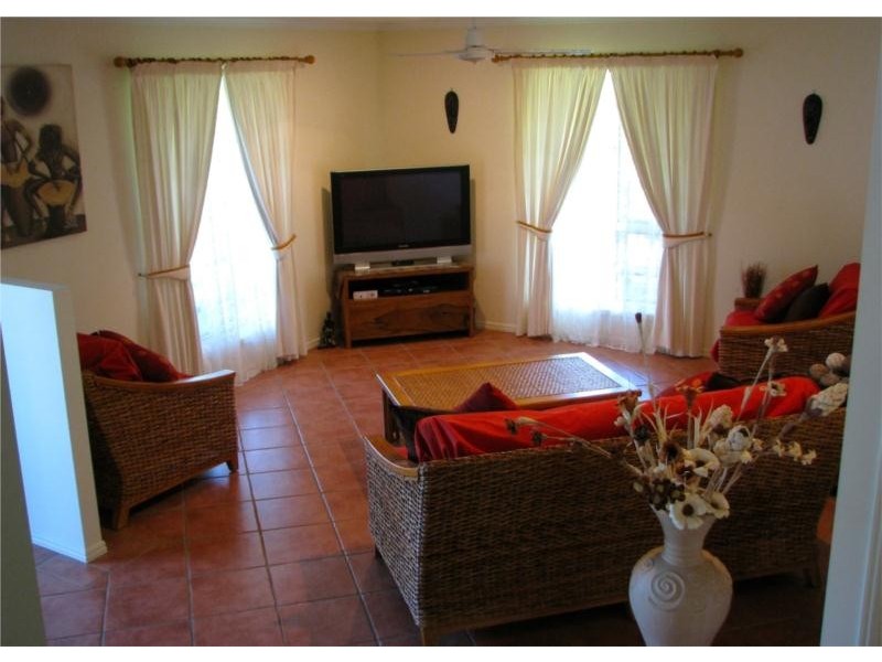 79 Broadacres Drive, Tannum Sands QLD 4680