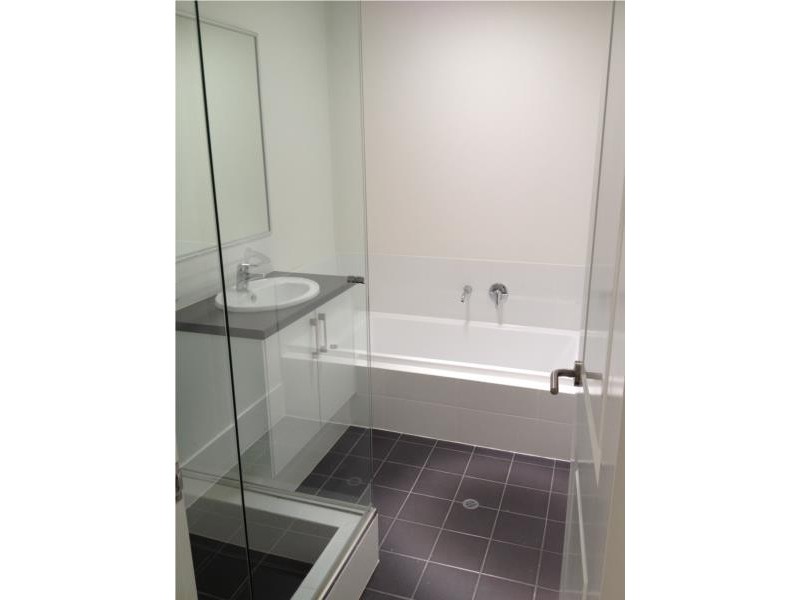 1/42 Wroxton Street, Midland WA 6056