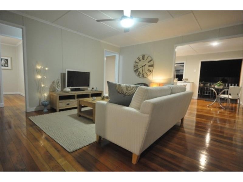 22 POND STREET, Mount Gravatt East QLD 4122