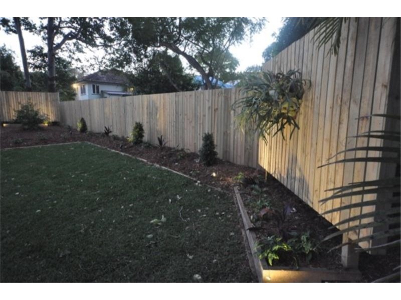 22 POND STREET, Mount Gravatt East QLD 4122