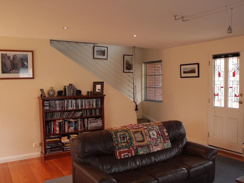 2/5 Flinders Lane, Sandy Bay TAS 7005