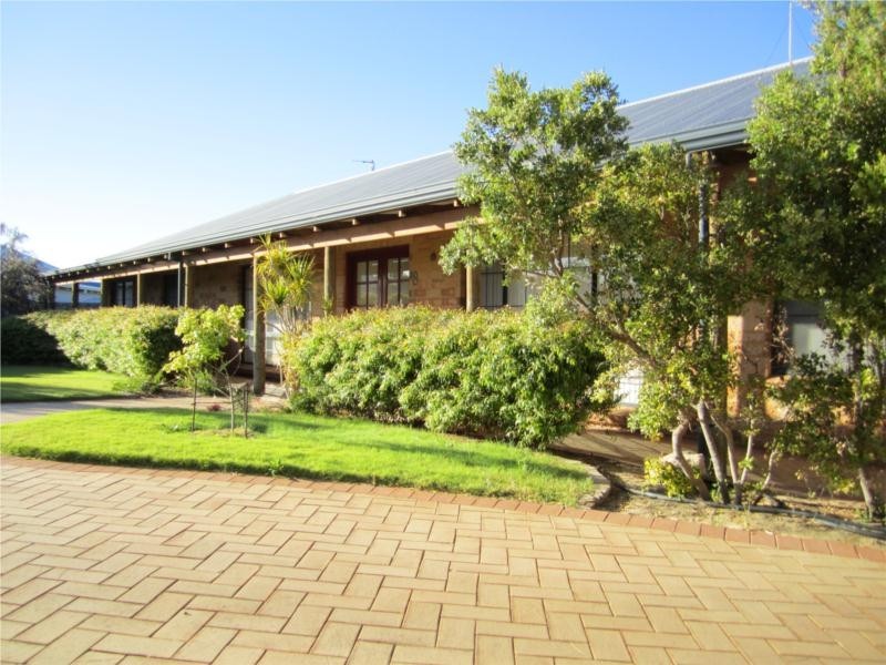 8 Dray Place, Lancelin WA 6044