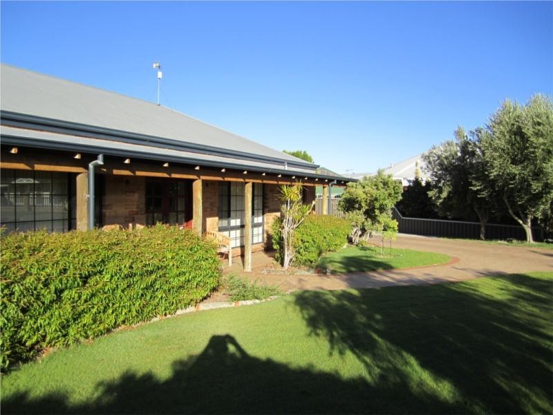 8 Dray Place, Lancelin WA 6044