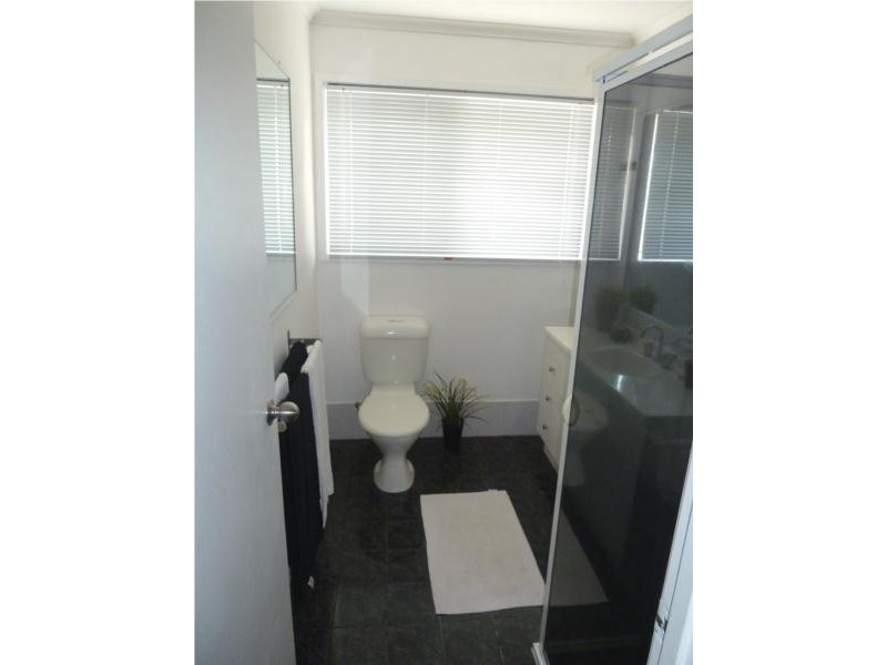 8 Dromana Crescent, Helensvale QLD 4212